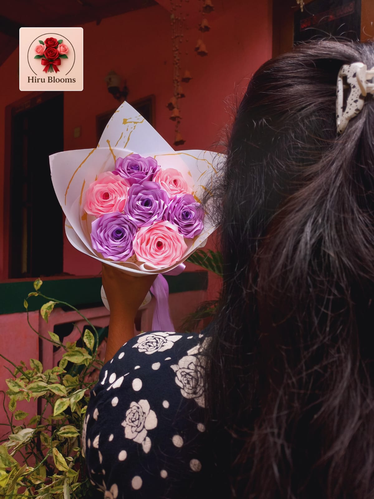 7 Ribbon Rose Flowers Bouquet